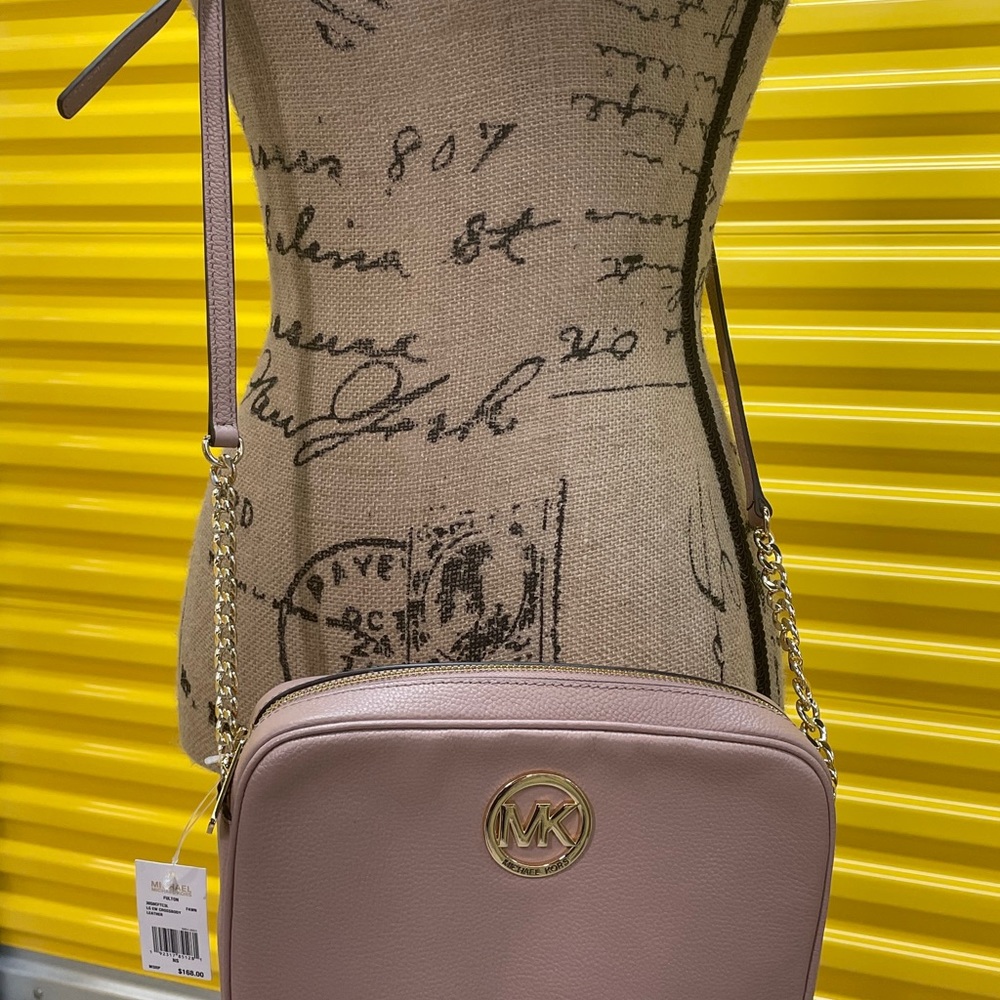 NWT Michael Kors Fulton Large Crossbody